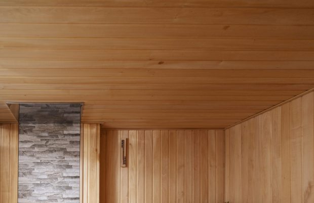 clean-empty-sauna-room